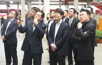 西安市政协主席、西咸新区党工委书记岳华峰赴湖南考察三一集团