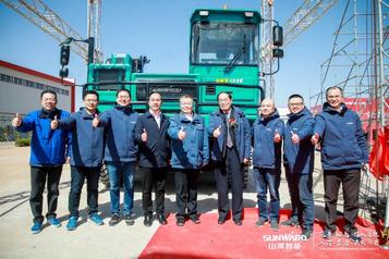 山河智能成功发布两款绿色环保装备