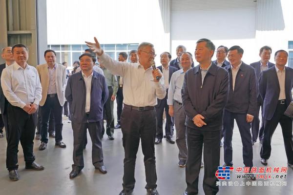 尚福林率专题调研组调研山河智能