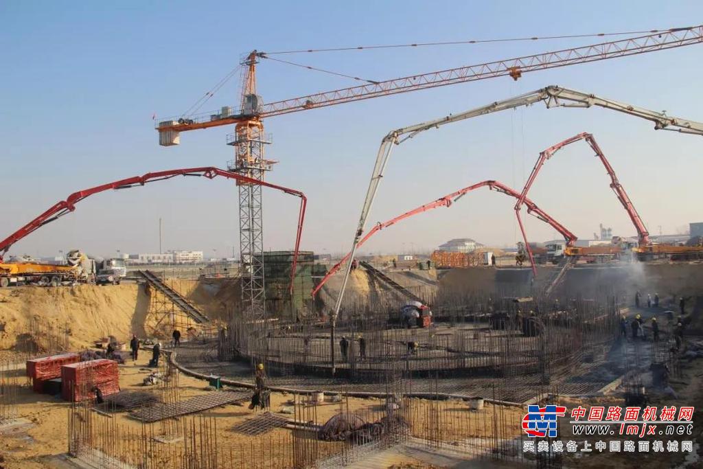 	2020年竣工投产的五得利集团青岛好面缘面粉有限公司，是中国面粉行业第一家数字化工厂，其设备先进程度和工艺流程智能化水平处于世界领先水平，每日可处理小麦4000吨，年加工小麦120万吨。青岛北苑混凝土有限公司总经理马静表示，当初承接这个“世界级”工程并不简单。