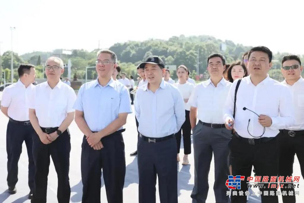 	大汉集团是“中国500强”企业，业务涵盖钢贸物流、新型城镇化开发等领域；大明国际是国内钢材加工头部企业，已连续11年入围“中国制造业500强”。