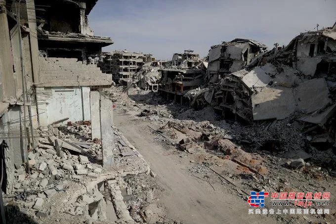 中国日报、人民日报等央媒报道群峰机械助力叙利亚重建