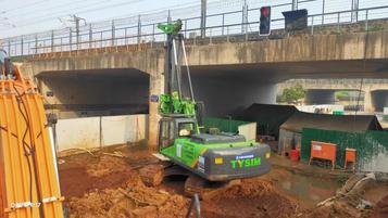 江苏泰信低净空旋挖钻机KR125ES助力江苏南沿江城际铁路