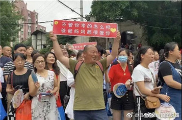 看 | 山推铣刨机、摊铺机联袂登场