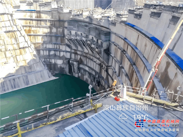 	助力世界水电“珠峰”“白鹤亮翅”	徐工在金沙江