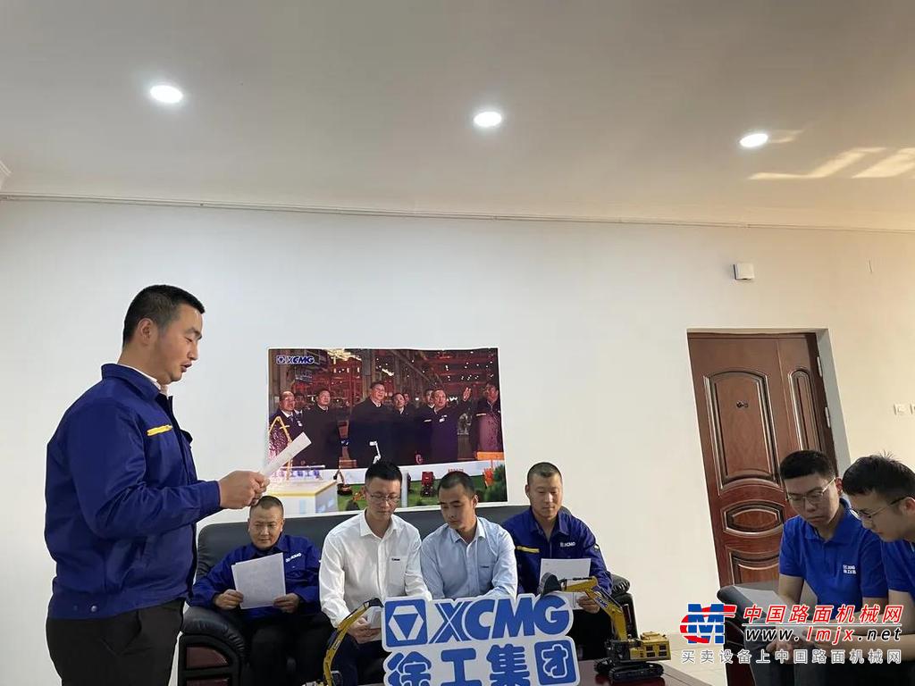 	“中国共产党和中国人民将在自己选择的道路上昂首阔步走下去，把中国发展进步的命运牢牢掌握在自己手中！””敢于斗争、敢于胜利，是中国共产党不可战胜的强大精神力量。”习近平总书记谆谆嘱托。