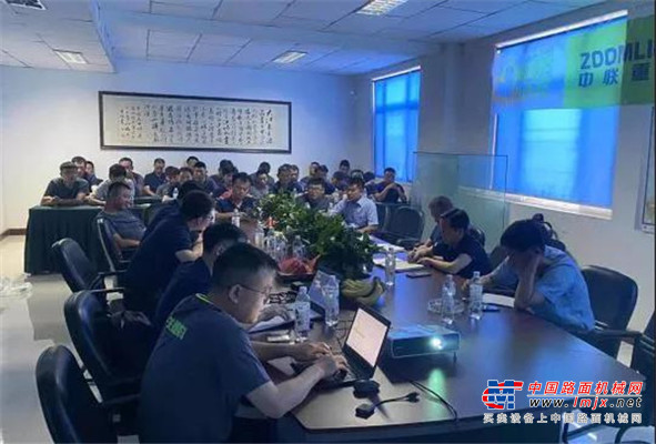 担当·倾听·检修三部曲，中联重科工起服务万里行情暖宁夏