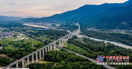 浙南高速路大型起重設備應力監測係統項目驗收