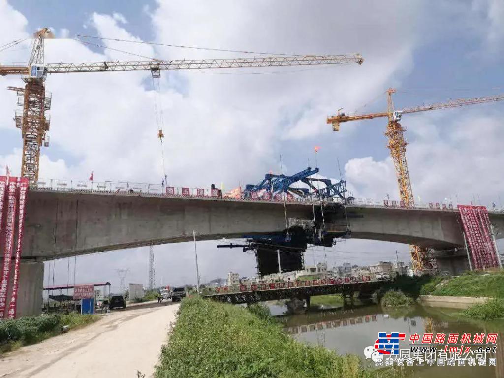 方圆SC200施工升降机服役于广西南玉高铁重要建设项目
