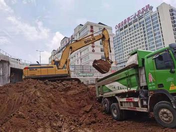 【臨距離】油耗低、操控好、效率高，山東臨工E6210Fs助力千禧年老板快速致富