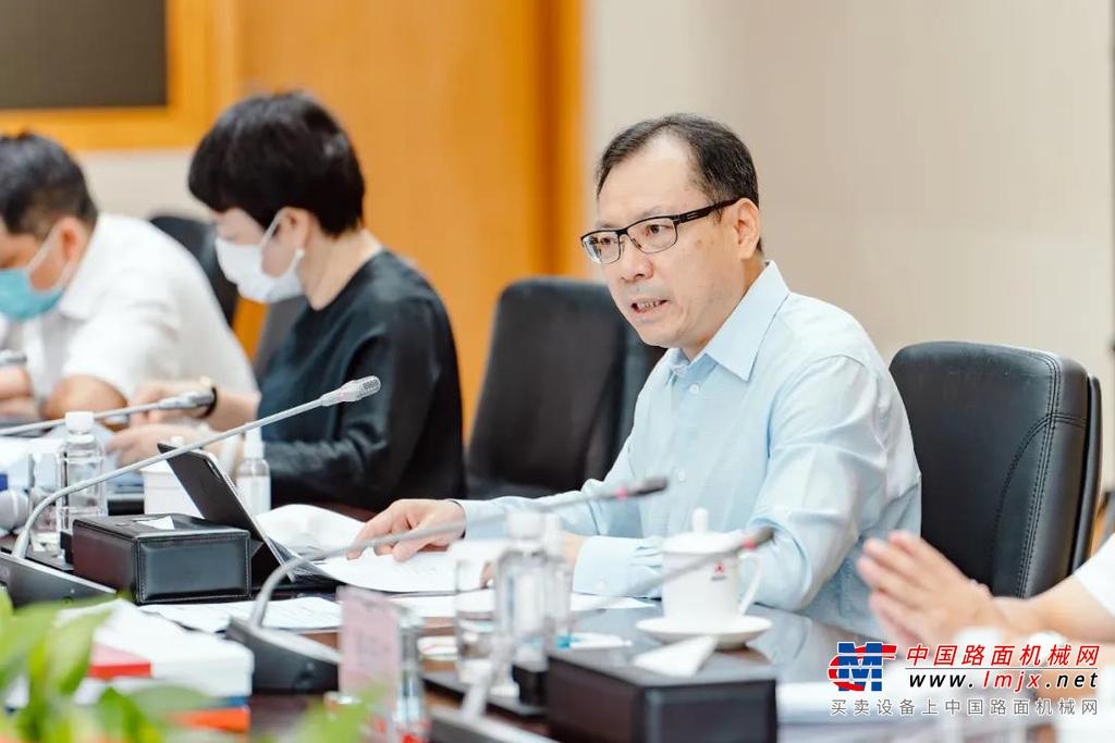 以“协同创新中心，中央公园城市”为主题，将科学城塑造成具有全球影响力的智造创新高地、具有探索性的跨境创新经济试验区、具有未来感的国际生活方式示范区。