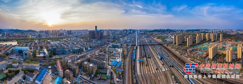 	2021年成功跻身全球行业第三位	进入全球“第一阵营”
