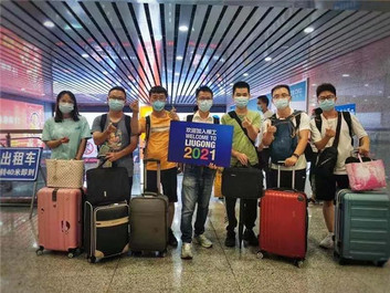 看！“Z世代”柳工人，登场了！