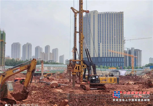 在武汉，徐工旋挖钻机再造神仙效率！