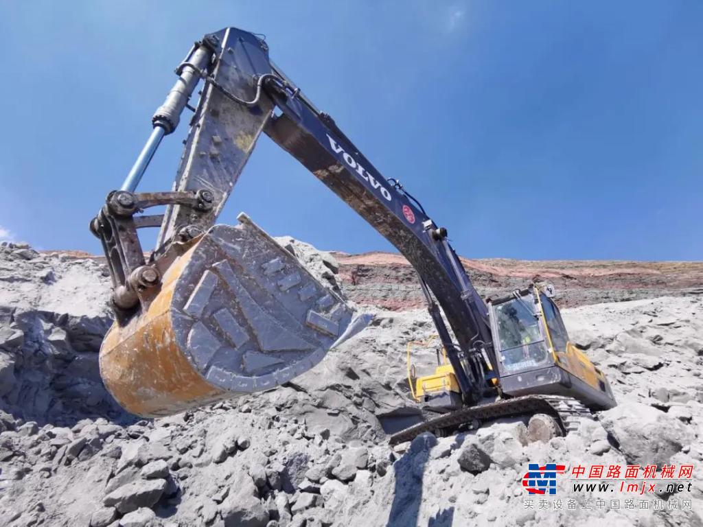 礦山老板一次性采購50台沃爾沃挖掘機，是豪氣更是精打細算！