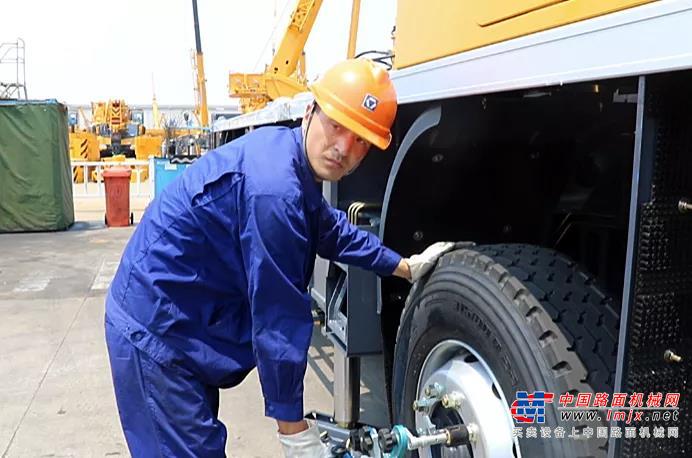 	从“橄榄绿”到“徐工蓝”