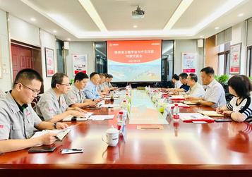陕西省政协常委、省公路学会理事长杨育生一行到中交西筑调研交流