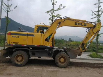 【臨距離】山東臨工E7150F，下半場進球的輪挖