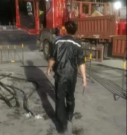 三一重工服务先锋行｜他被浇成了“落汤鸡”，但很帅！