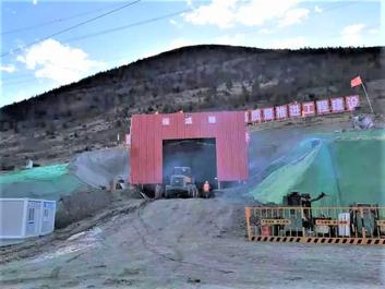 山東臨工裝載機測評：海拔3800米高原的“山東漢”