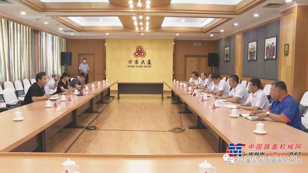 烟台市市长质量奖“回头看”活动有序开展 烟台市质量强市及名牌战略推进工作领导小组深入方圆集团评查调研