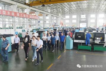 参加“方圆杯”2021年山东省工程建设行业吊装职业技能竞赛全体人员参观方圆集团
