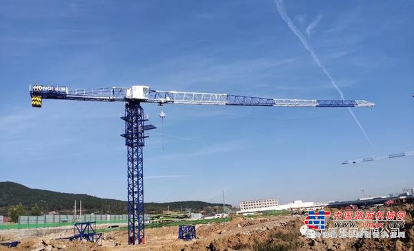 方圆新型塔机落户烟台工地