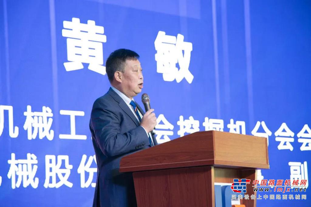 	全力拼搏 奔跑不止的马拉松 