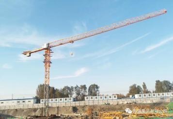 【服务用户】方圆平头塔机参建济南某大型工程