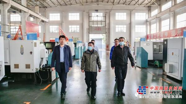 青岛海关党委委员、总署风险防控局局长朱宏一行调研方圆集团