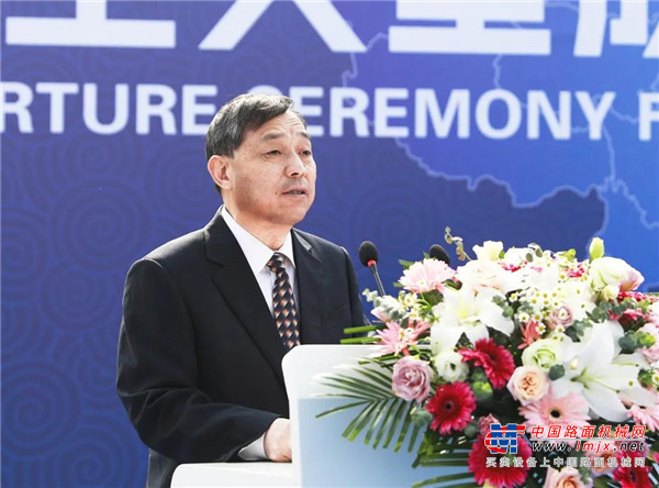 	在“技术、质量、大吨位”上竞技