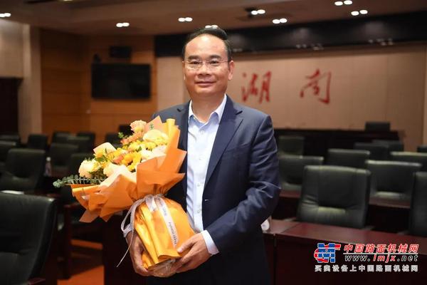 三一重工：国家级表彰！易小刚获评全国杰出专业技术人才
