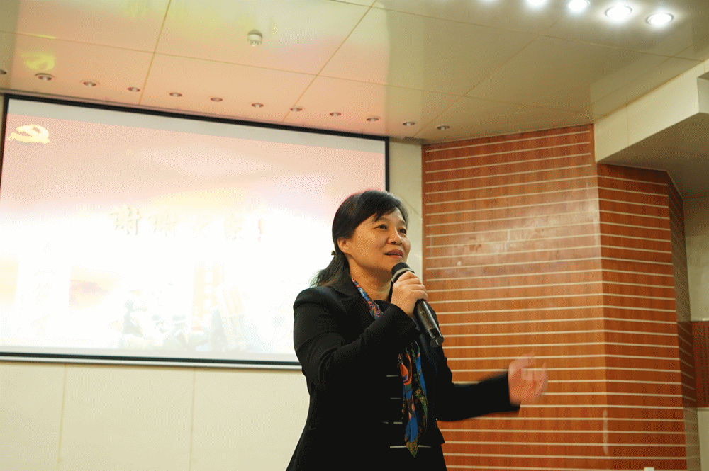 朱世平说：“作为一名老兵，在和平年代，我有责任讲好那段历史，传承好红色基因，用战斗精神激励和鼓舞同志们，立足岗位做奉献，用实际行动担当重任报效祖国”。