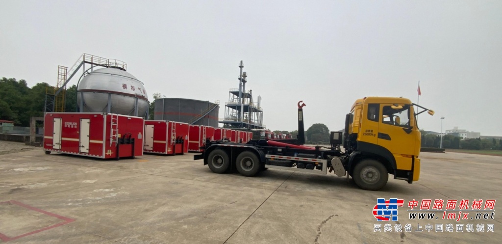 “蓝朋友”喜迎新伙伴，中联重科多台水域救援装备入驻长江沿岸