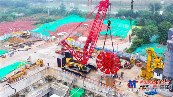 	目前，三一履带起重机在石油、石化、风电、核电、火电、市政建设等多个领域发挥着越来越重要的作用，得到了市场的高度认可。