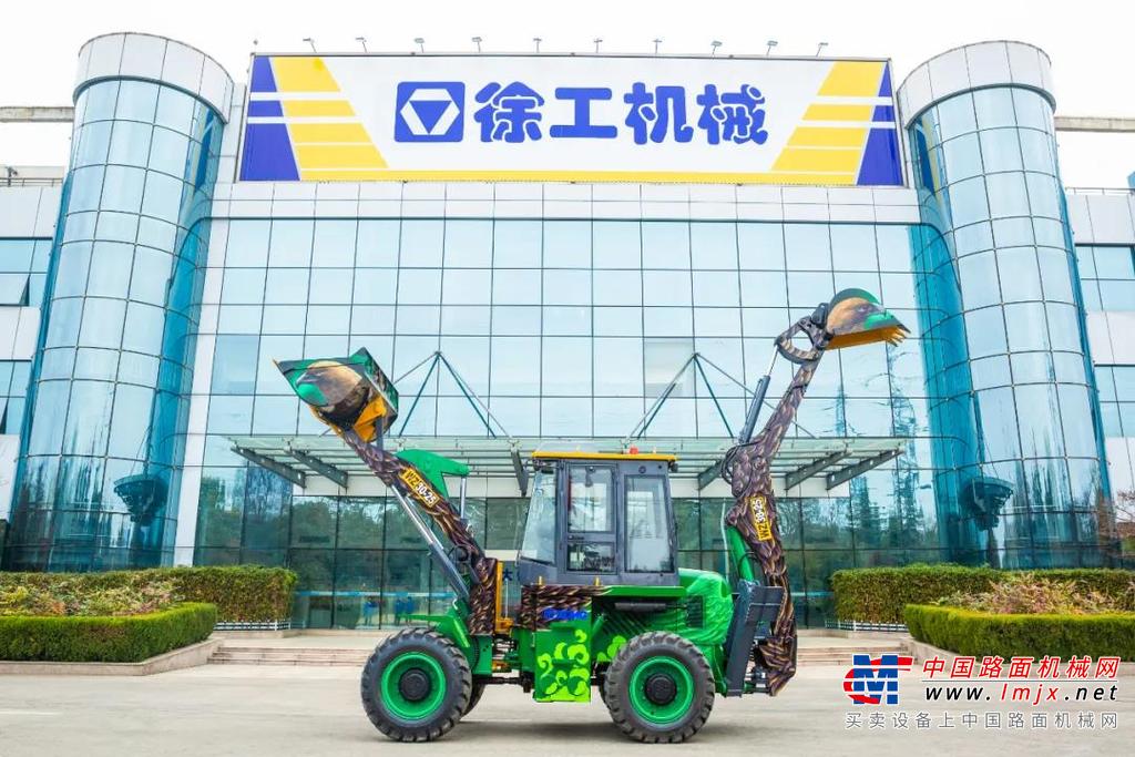 从初出国门，在中亚、非洲、南美洲市场扎根，确立领先，到热销“一带一路”，广受追捧，更进军欧美等发达国家，在国际市场大步向前，成为中国装载机行业全球化的标杆。