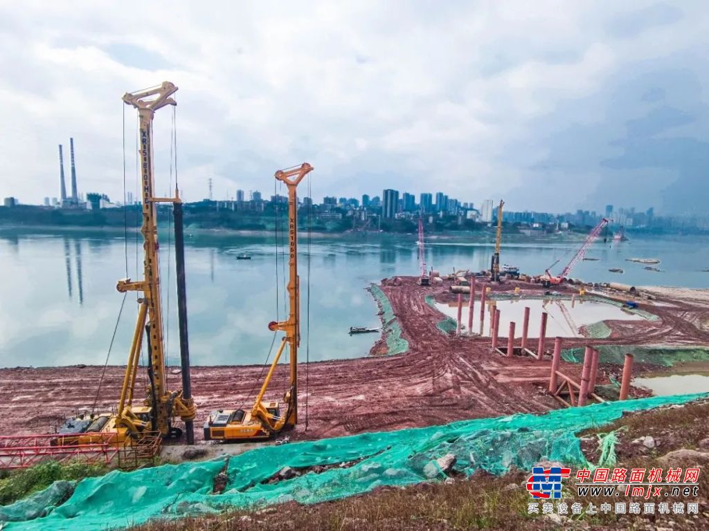 徐工全球超大吨位旋挖钻征战长江大桥