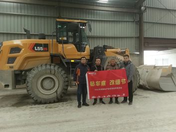 山推“钻车底·改细节” | 关注您的关注，体验您的体验