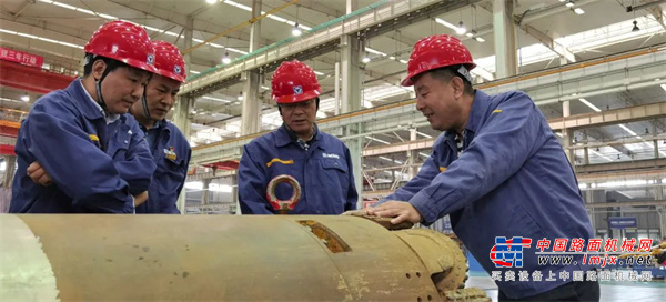 3月16日，徐工基础在贾汪新基地召开“奋战一百天，主体保完工”劳动竞赛启动大会。贾汪区区委常委、副区长孟磊、青山泉镇镇长贺广喜，徐工基础领导、施工建设各条战线的领导、骨干，齐聚现场，共同开启新一轮大干热潮，确保6月底，土建主体完工，设备进场安装，涂装发运投入使用，市政配套全面贯通。