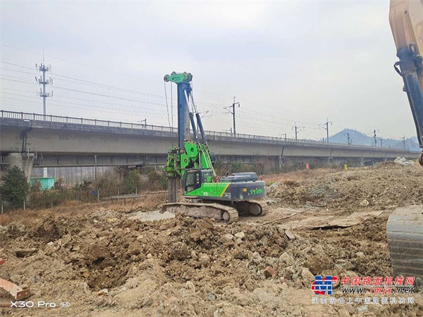 泰恒基础多台低净空旋挖钻机助力杭温铁路建设