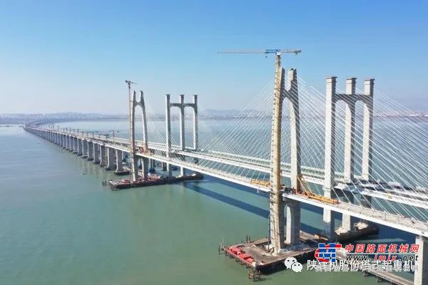 陕建机股份塔机参建国内首座跨海高速铁路桥项目