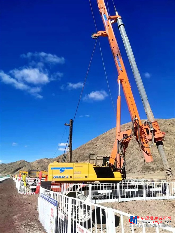 恒天九五旋挖鑽機助力川藏鐵路建設