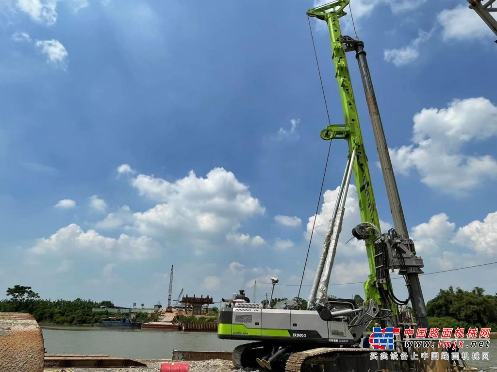 效率提升3倍！中联重科旋挖钻机助建越南北宁桥梁项目