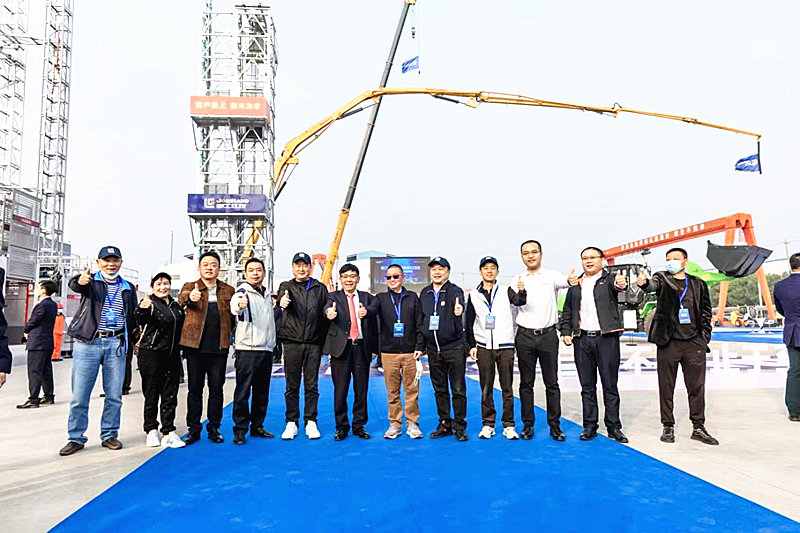 柳工華中產業基地項目開工儀式暨柳工全面解決方案發布會在湖北荊州舉行