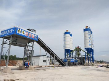 方圆WBZ800二级稳定土拌和站助力新疆区域交通网建设