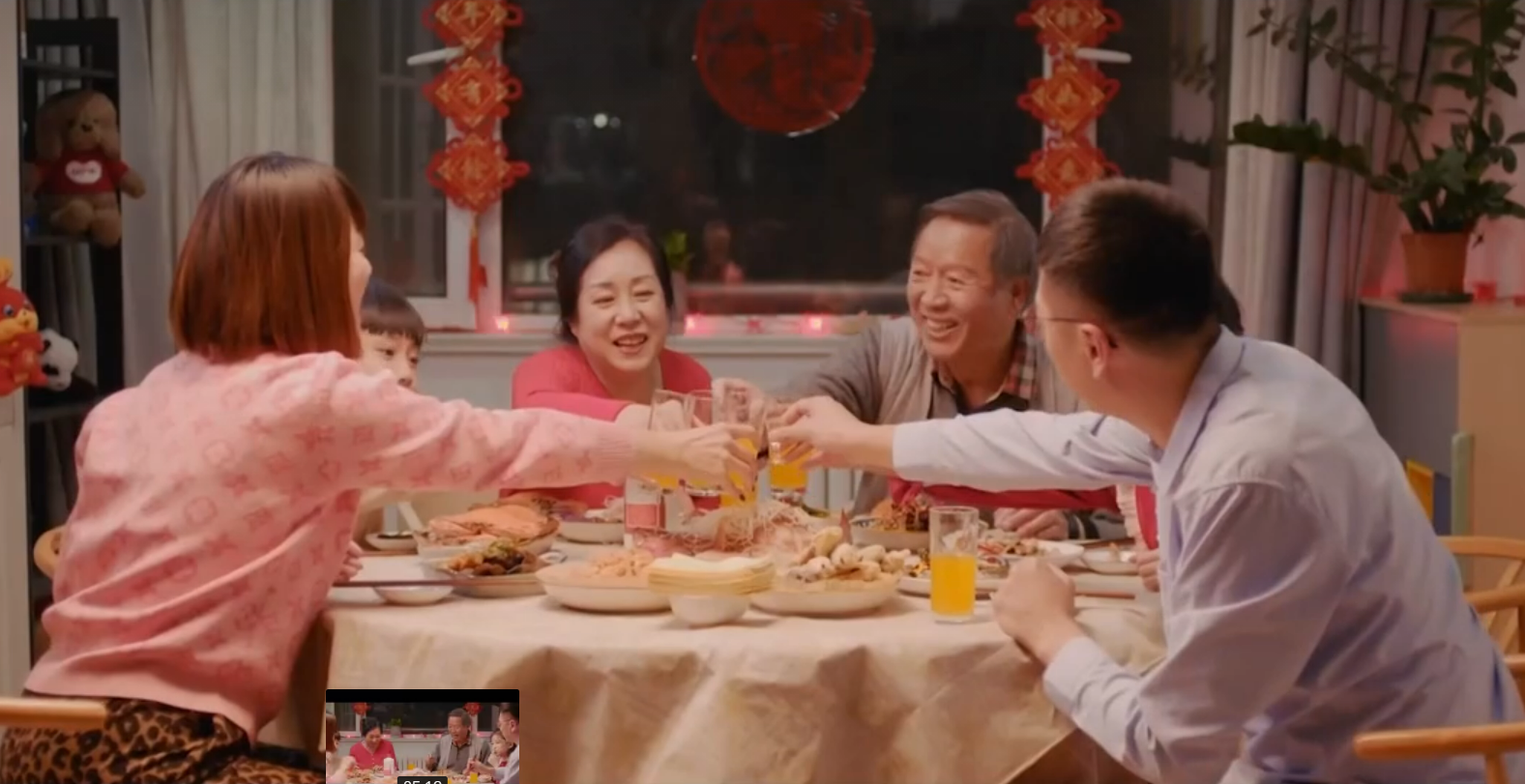中国重汽《车轮上的年夜饭》系列微电影 暖心守护吉祥年