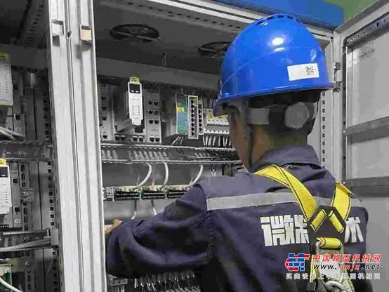 华能景洪水电站起重机国产化控制系统改造项目顺利验收