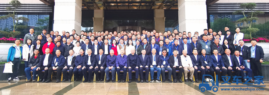 换届： 焦生杰、张西农当选中国工程机械工业协会筑养路机械分会第二届理事会会长、秘书长