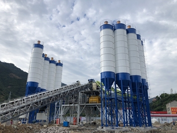 方圆HZS180型搅拌站参与十宜高速公路建设