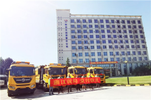 引入高速清掃車 築馬機械助陝西交通工程公司開啟路麵保潔新模式